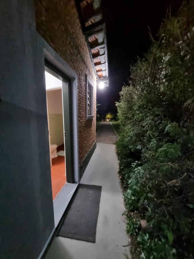 הוילה אטיבאיה Casa Dom Quixote, Pequena Chacara No Centro Da Cidade מראה חיצוני תמונה