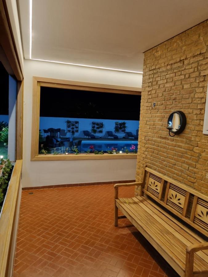הוילה אטיבאיה Casa Dom Quixote, Pequena Chacara No Centro Da Cidade מראה חיצוני תמונה