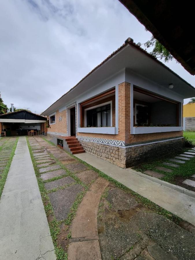 הוילה אטיבאיה Casa Dom Quixote, Pequena Chacara No Centro Da Cidade מראה חיצוני תמונה
