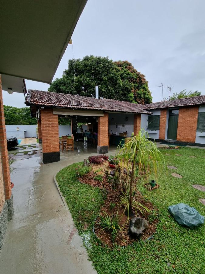 הוילה אטיבאיה Casa Dom Quixote, Pequena Chacara No Centro Da Cidade מראה חיצוני תמונה