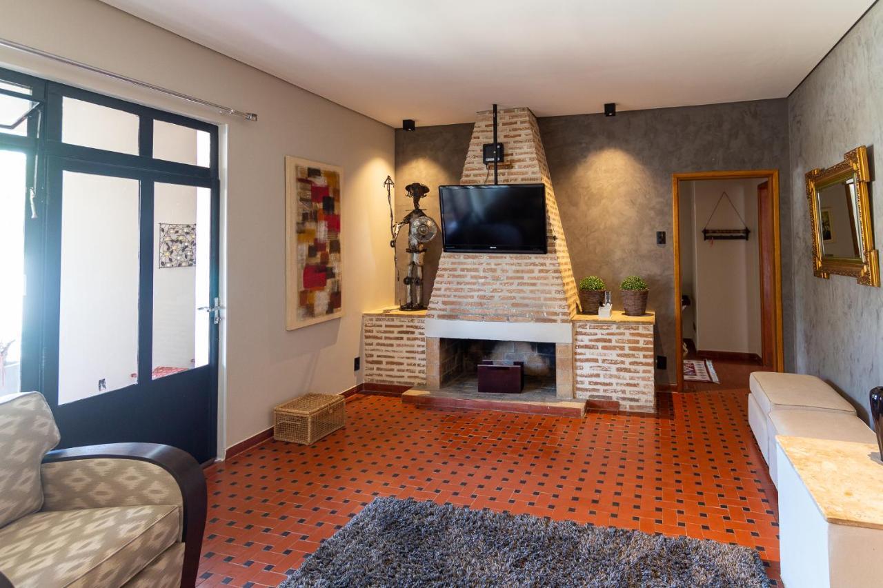 הוילה אטיבאיה Casa Dom Quixote, Pequena Chacara No Centro Da Cidade מראה חיצוני תמונה